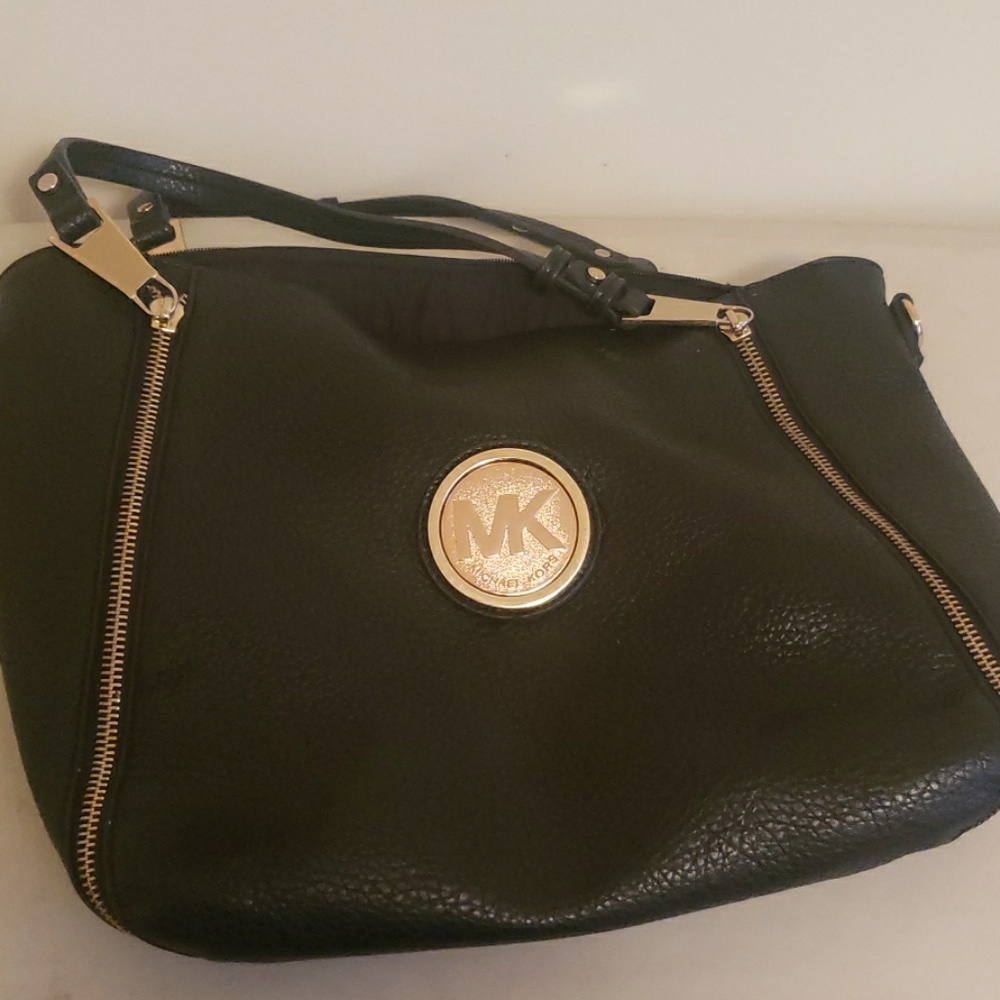 Michael Kors black purse handbag
